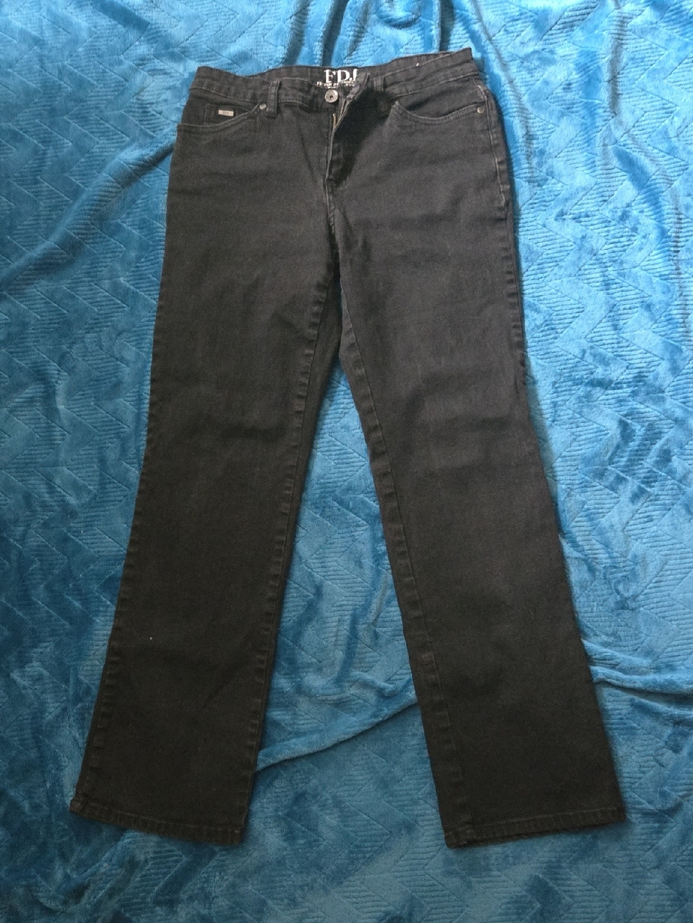 3/$20 French Dressing Black Straight-Leg Jeans — Classic Everyday Fit